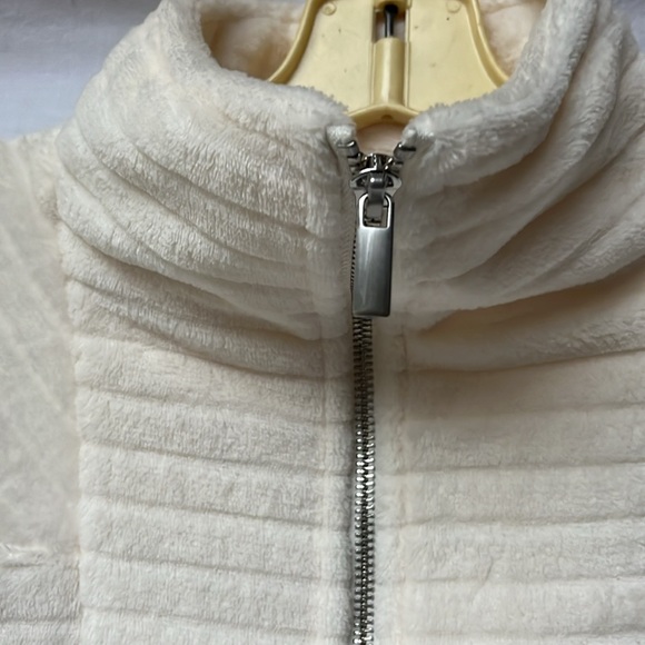 NWT Soft Surroundings Cream 1/2 Zip Pullover Sweatshirt. SzSM - Picture 2 of 11